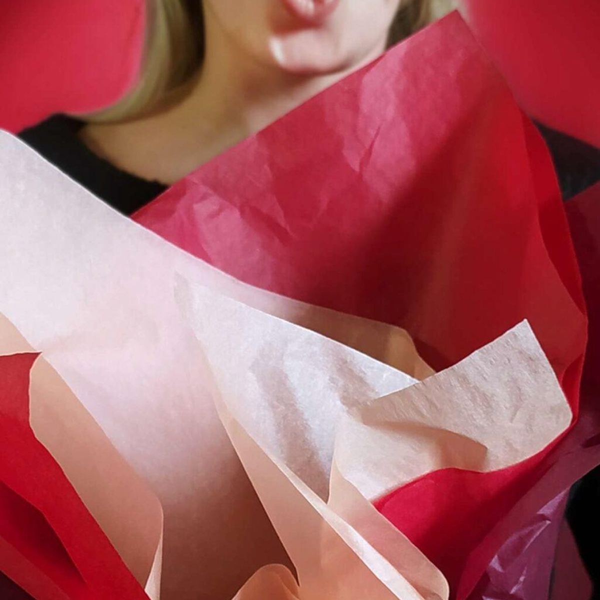 Bibuła ozdobna do pakowania prezentów