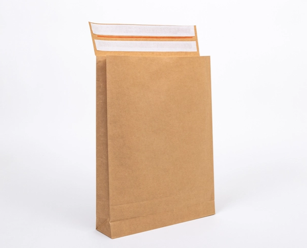 Koperta rozszerzana szara zwrotna z pakiem klejowym i tasiemką zrywającą